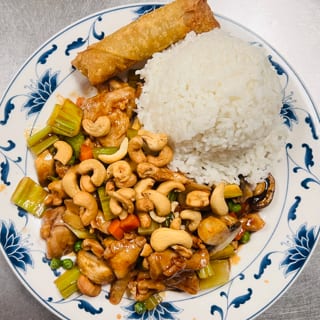 4. Chicken Cashew (Lunch Special)